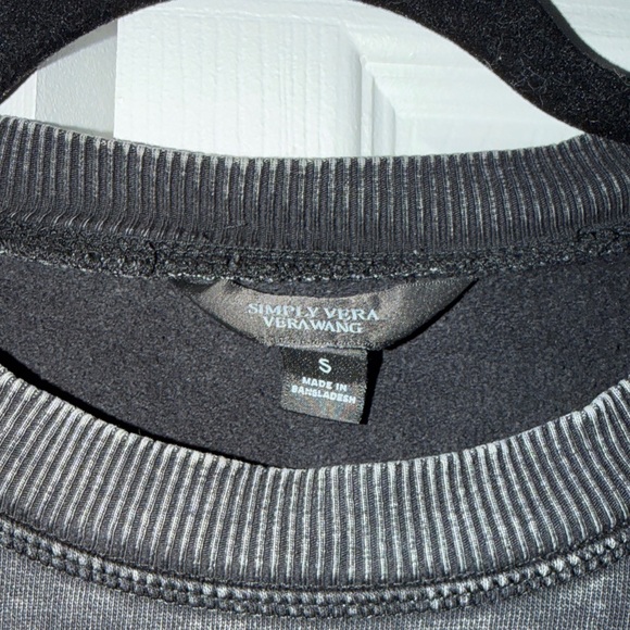 Simply Vera Vera Wang Charcoal Bowie Crew Neck - Picture 3 of 3